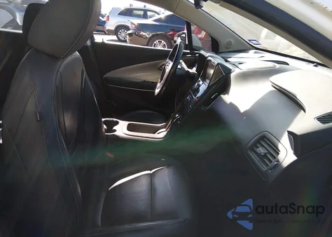 2013 Chevrolet Volt z USA, uszkodzony, nr VIN 1G1RH6E46DU142794